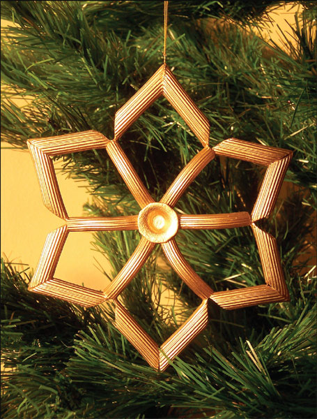 christmas-crafts-kids-tree-ornaments-noodles-idea