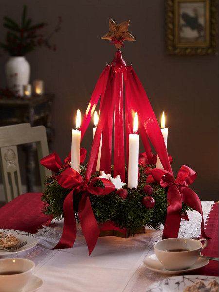 diy-festive-candle-centerpiece-red-ribbon-white-snow-stars-cherry-idea