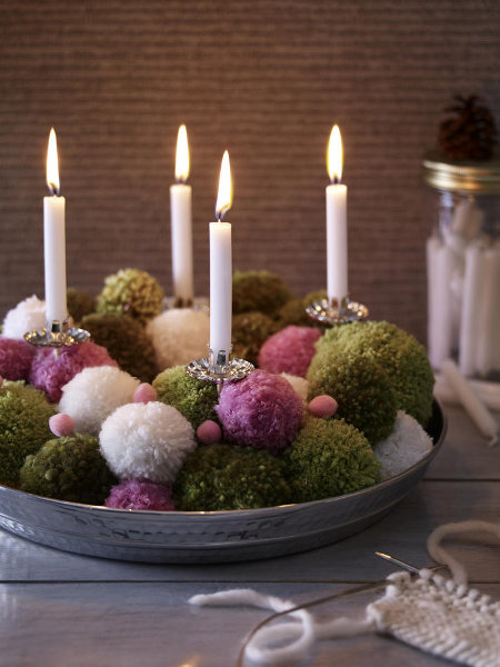 diy-festive-candle-centerpiece-woolen-balls-christmas-eve-idea