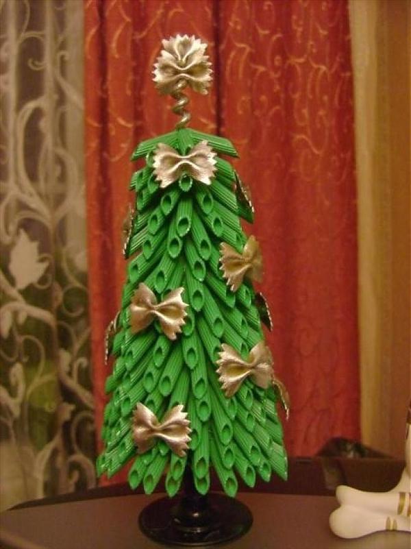 diy-tabletop-christmas-tree-green-pasta-golden-ribbons