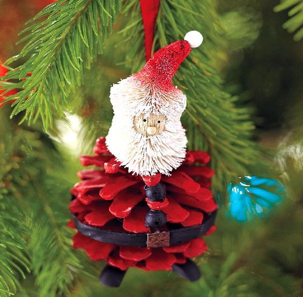 handmade-christmas-tree-ornaments-pinecone-red-santa-craft