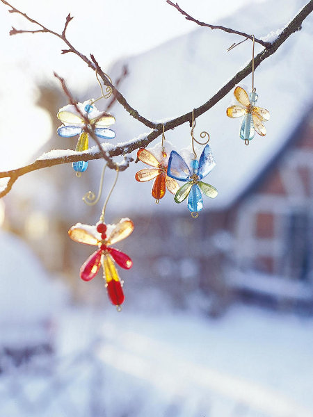 outdoor-christmas-decoration-colored-glass-ornaments-butterflies-branch