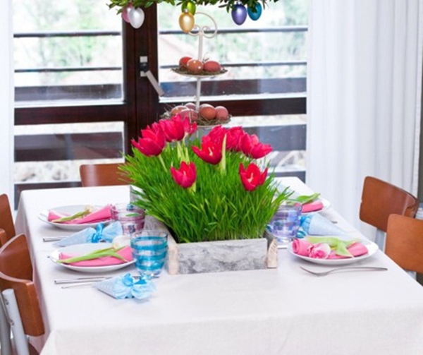 easter table ideas crafts red tulips wooden box napkins treat bags