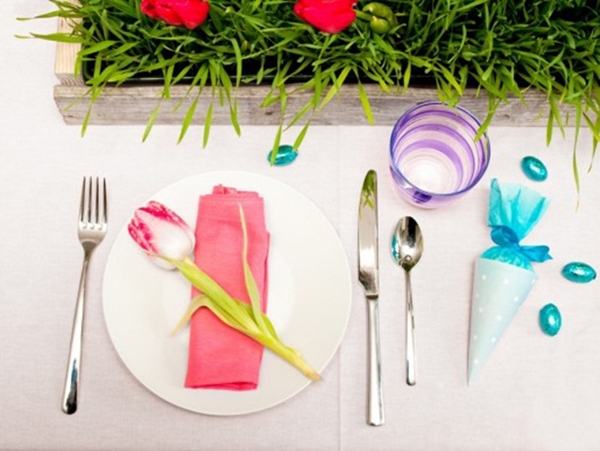 easter table setting tulip pink napkin diy treat bags kids