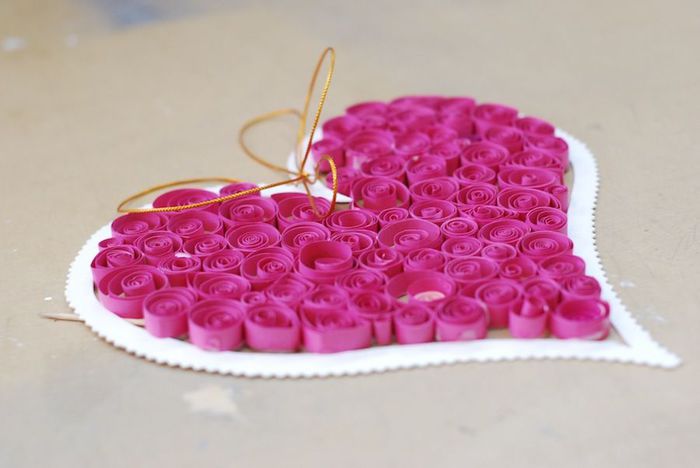 valentines day craft idea for kids quilling paper pink heart diy decorating idea