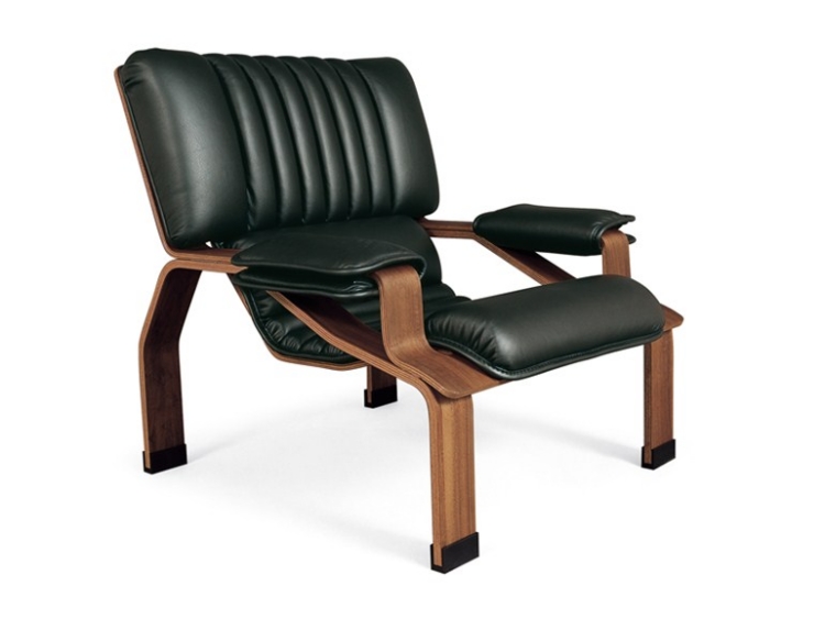 28-Designer-chair-perfect-fireplace-area-cigar-lounge-SUPERLEGGERA-B-LINE