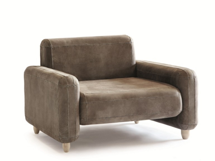 28-Designer-chair-perfect-fireplace-area-cigar-lounge-TRACO-D3CO-Barzaghi-Danilo-Paolo-Cappello
