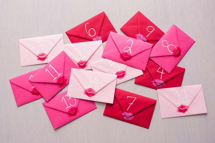 make-this-valentines-day-countdown-calendar-Pile