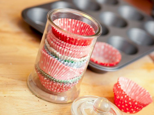 valentines-day-gift-ideas-dotted-muffin-liners