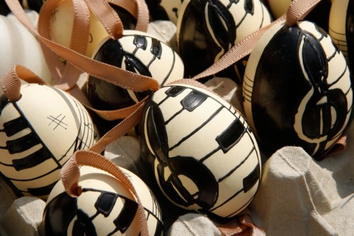 custom-colors-for-easter-decoration-018