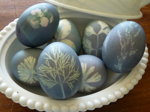 techniques-for-painting-easter-eggs-009