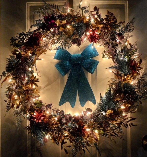 christmas-door-decorations-ideas-for-the-front-and-interior-doors-img007