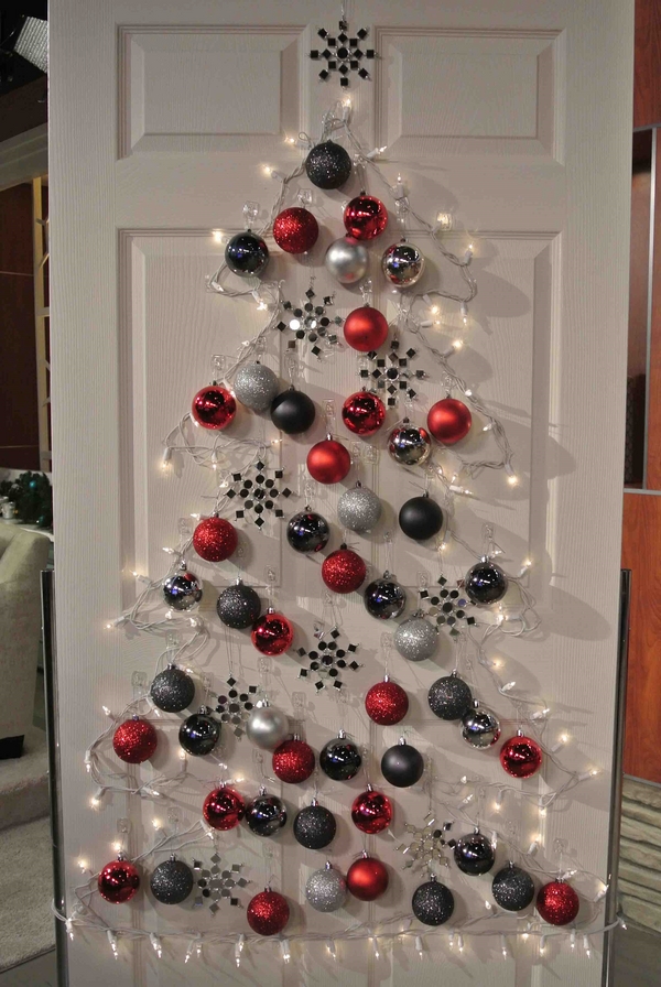 Christmas Door Decorations Ideas For The Front And