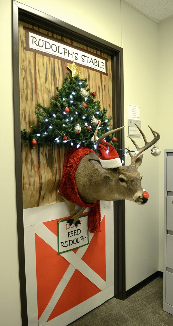 Christmas door decorations – ideas for the front and 