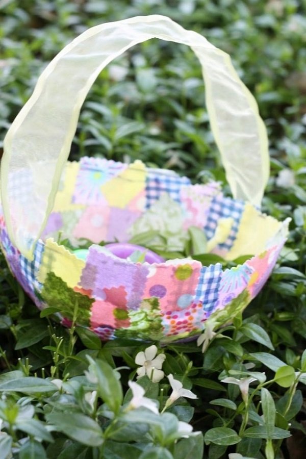 easter-basket-ideas-for-a-colorful-holiday-and-festive-mood-020