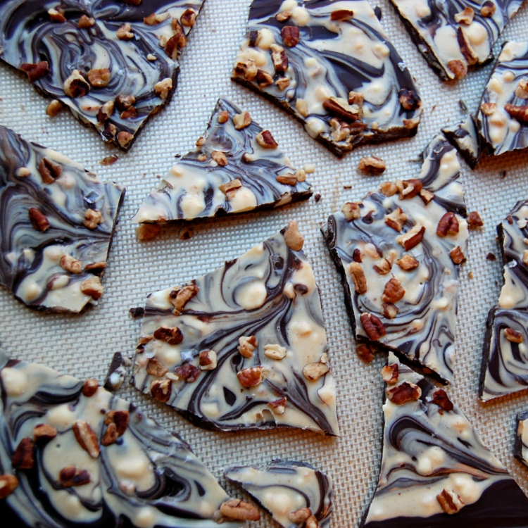 make-vegan-chocolate-itself-homemade-dessert-idea-img009