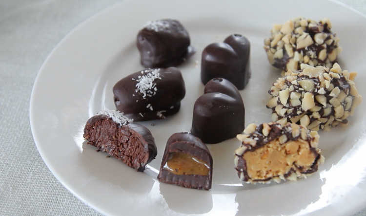 make-vegan-chocolate-itself-homemade-dessert-idea-img012