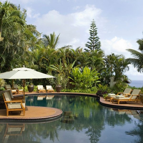 tropical-pools-beautiful-and-exotic-landscape-ideas-img017