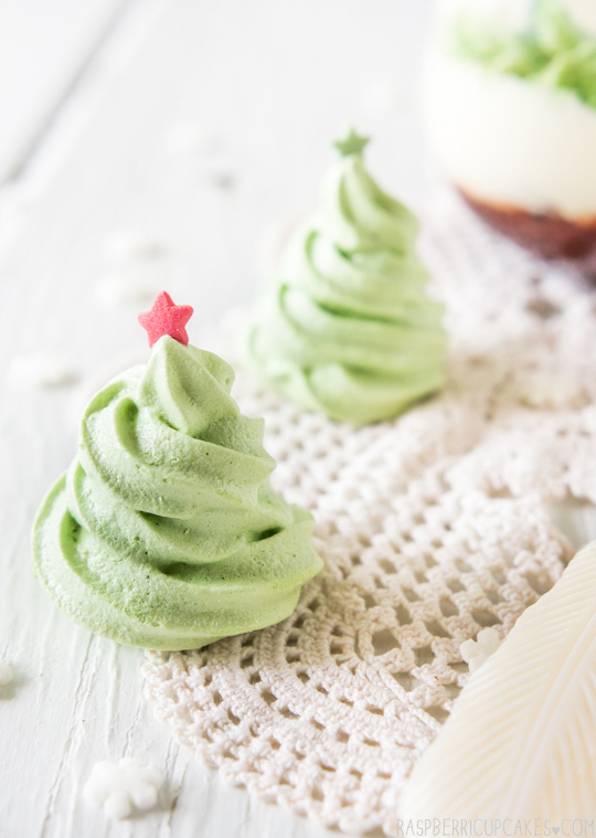 christmas-mess-with-christmas-tree-meringues-diy-masters-img004